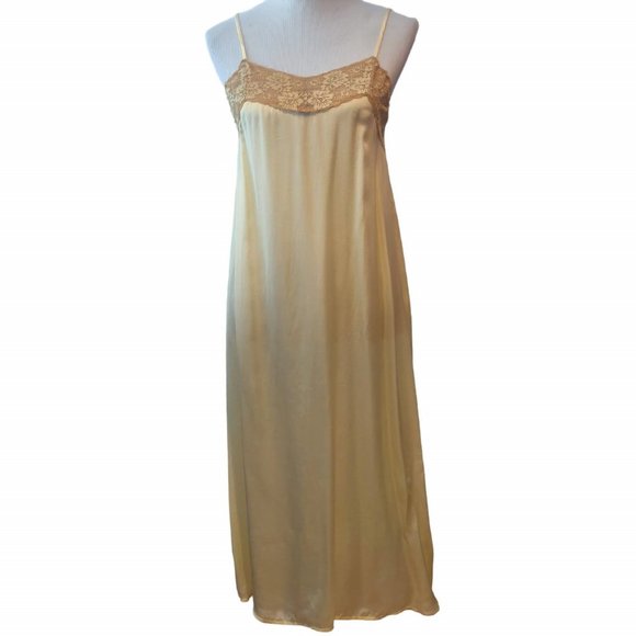 Zara Intimates & Sleepwear Zara Womens Nwt Pale Yellow Lace Trim